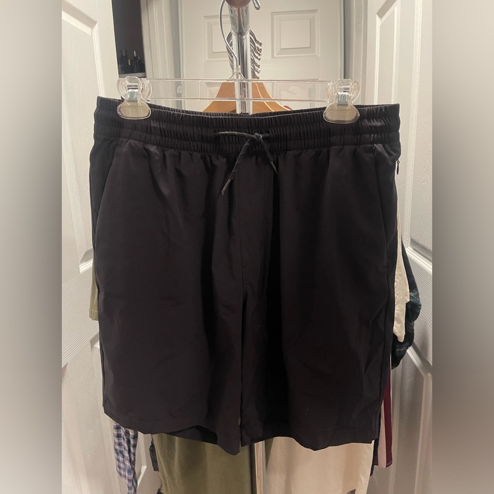 Old Navy Hybrid Shorts